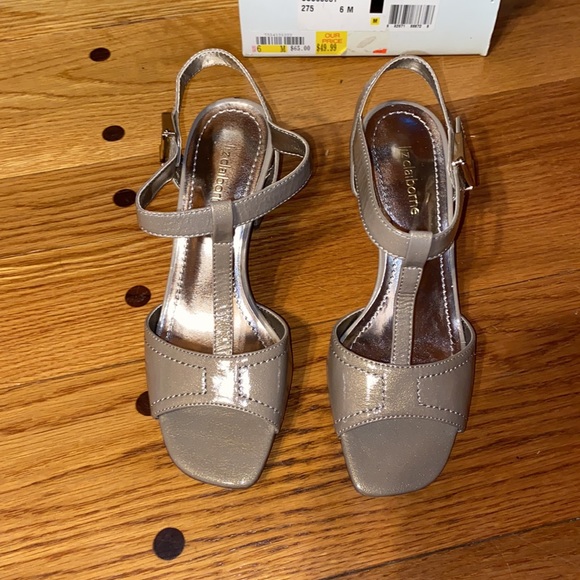 Liz Claiborne heels - Picture 2 of 6